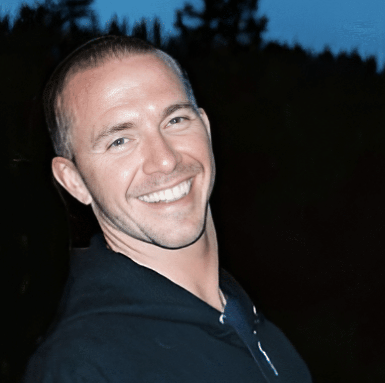 Alex De Carville