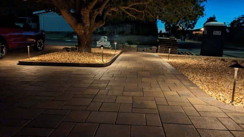 Before & After: Front yard driveway pavers