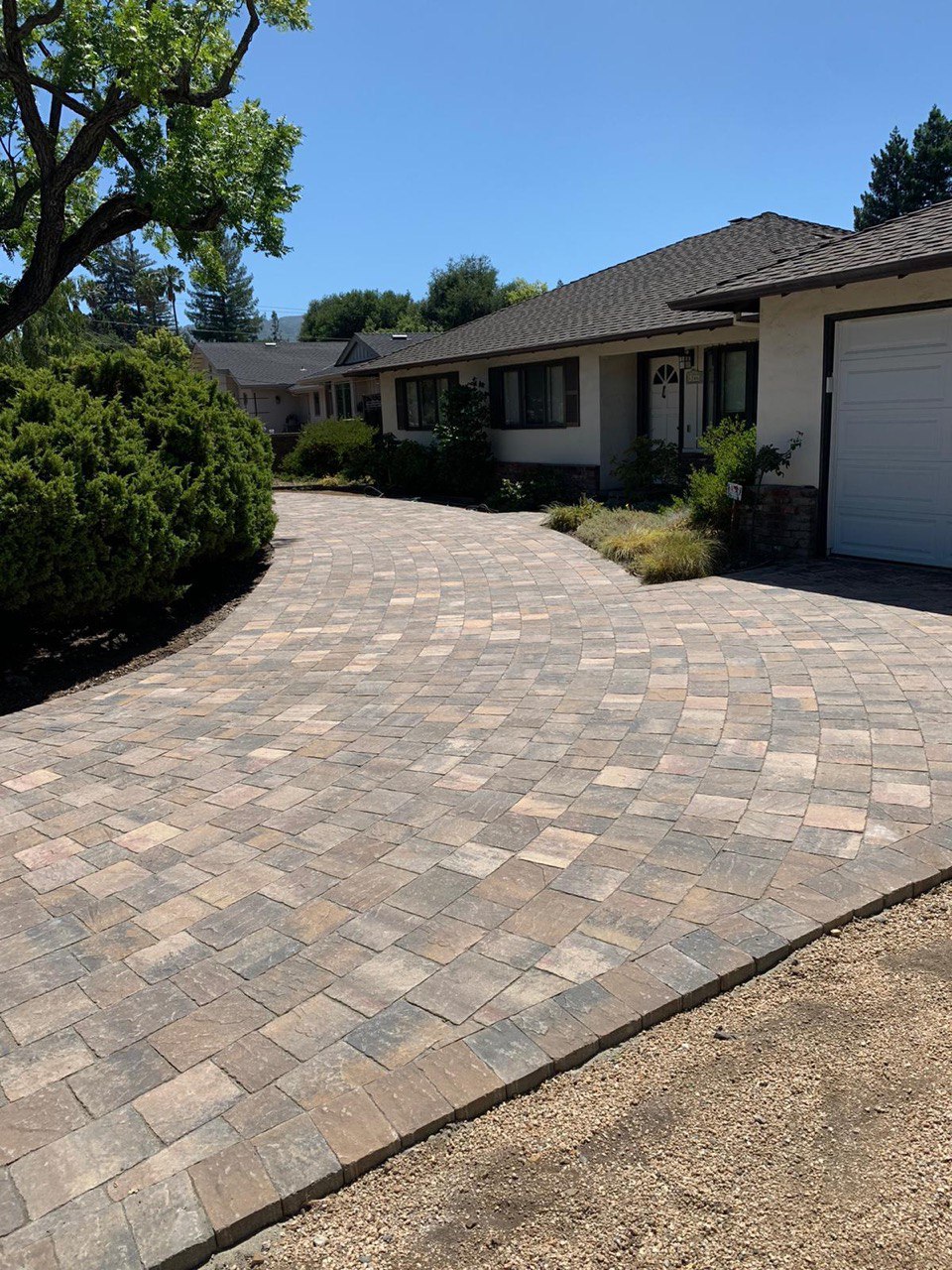 Custom driveway pavers in Los Altos